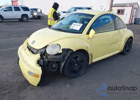 1999 Volkswagen New Beetle Gl z USA, uszkodzony, nr VIN 3VWBA21C9XM448641